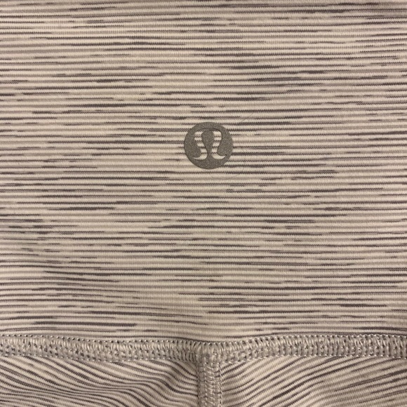 Lululemon leggings - Picture 3 of 4